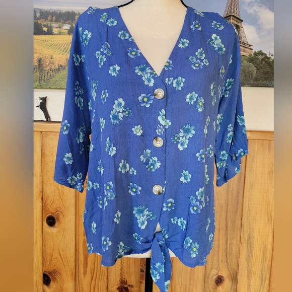 NWT Luq Top - Picture 1 of 5